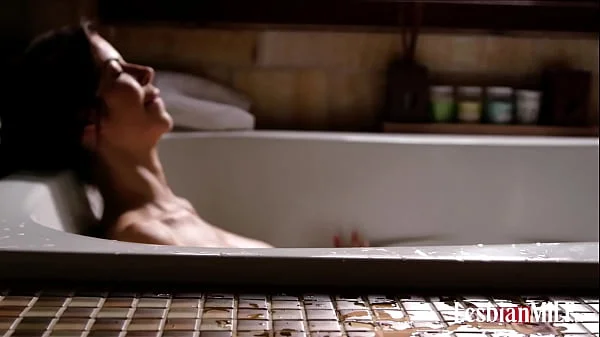 Step Daughter hears to her Step Mom Masturbate in the Bathtub