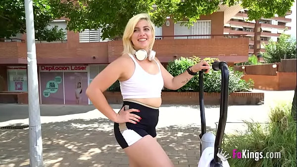 Andrea Blonde Vs 53 years old man... ¿Is this daddy up to the task?