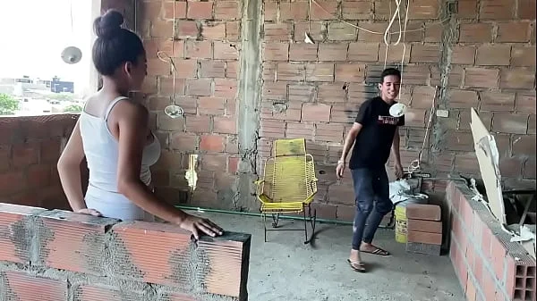 le follo por primera vez el enorme coño de mi patrona y me corro dentro de el