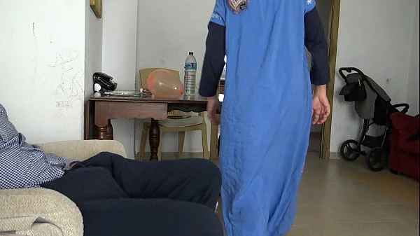 A Muslim maid is disturbed when she sees his big black German cock