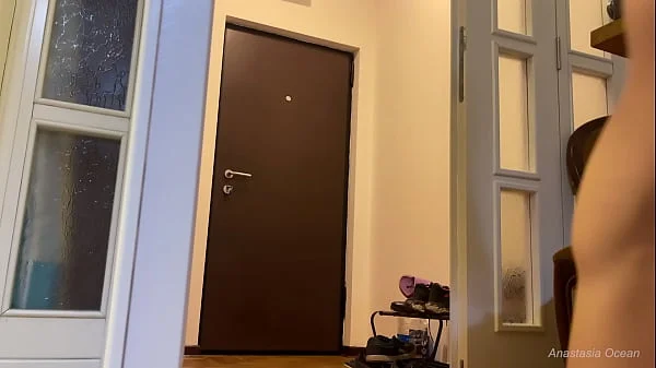 I took off my panties in front of the delivery guy and gave it for a present.