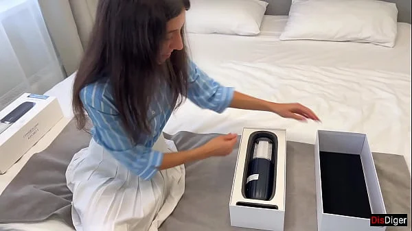 I received a powerful cumshot from my new toy Svakom Alex Neo 2