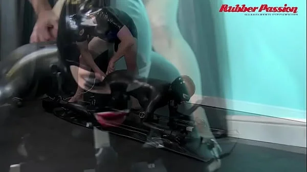 LatexRubberVideos003963