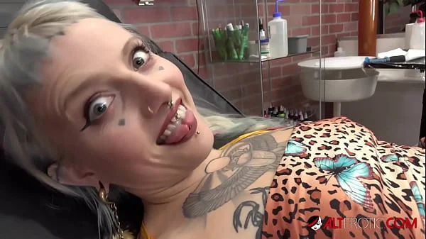 River Dawn Ink sucks cock after her new pussy tattoo