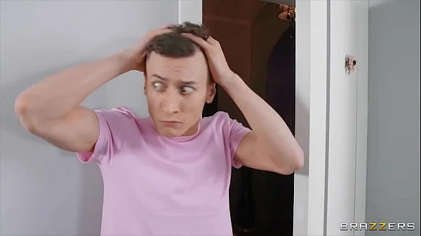 Doppelbanger / Brazzers  / download full from http://zzfull.com/chlo