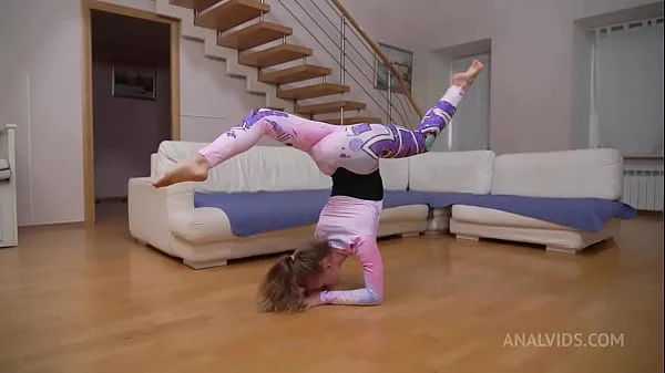 Interracial fuck with gymnast Ella Elastic