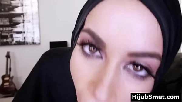 Hot Muslim wife cheating on hubby with christian guy