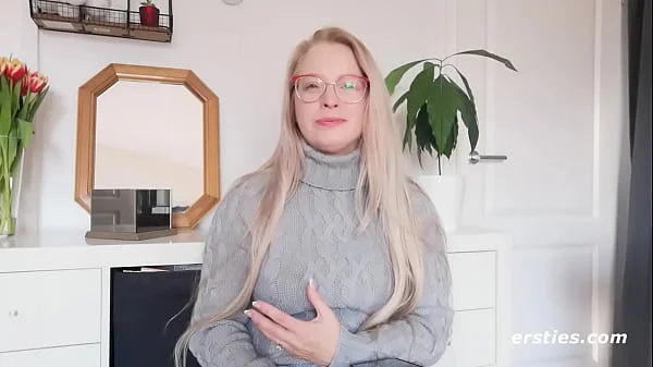 Ersties: Cute Blonde Girl Anna Loves To Squirt While Masturbating